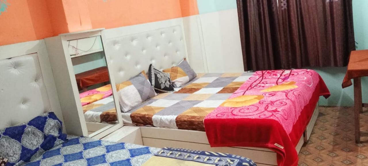 Maa Vaishno Guest House Varanasi Exterior foto