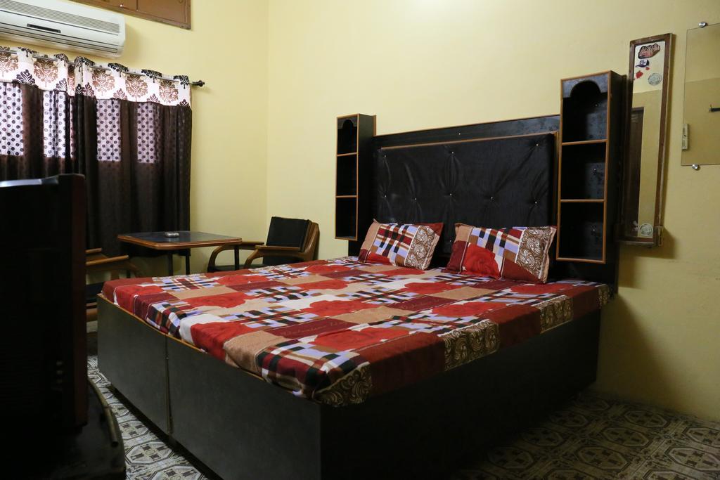 Maa Vaishno Guest House Varanasi Exterior foto